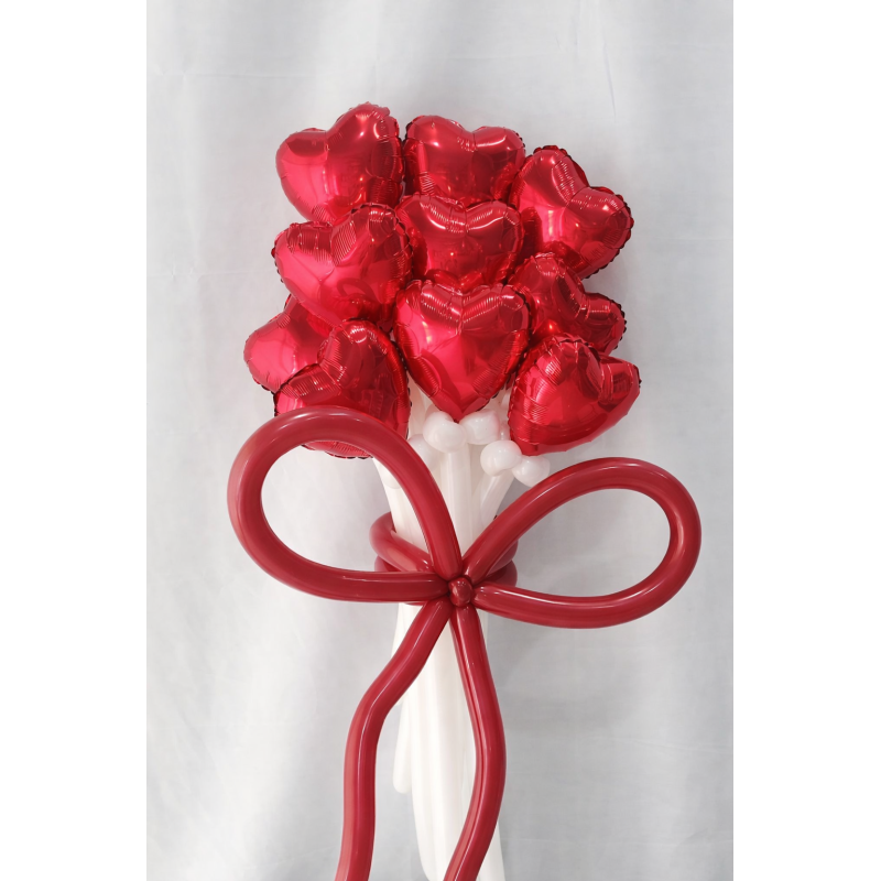 Helium-free balloon gift arrangement