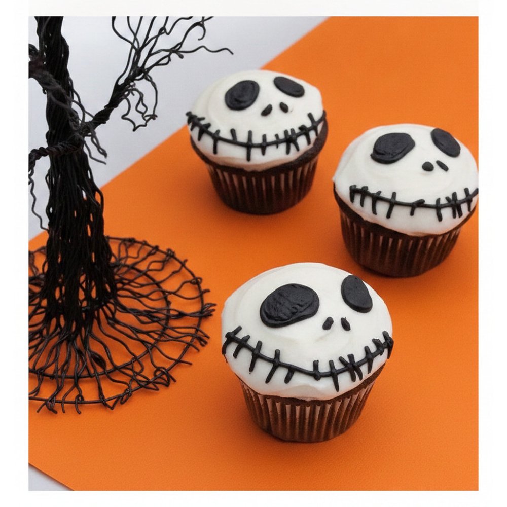 Six Halloween themed cupcakes pack