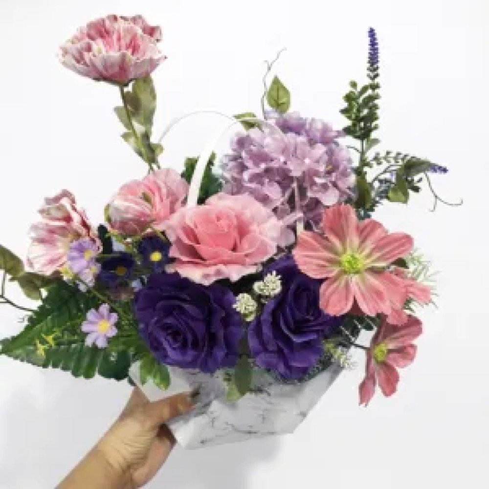 58 artificial flowers in paper basket กระเช้าดอกไม้ประดิษฐ์ #7160 - Home delivery in Pattaya