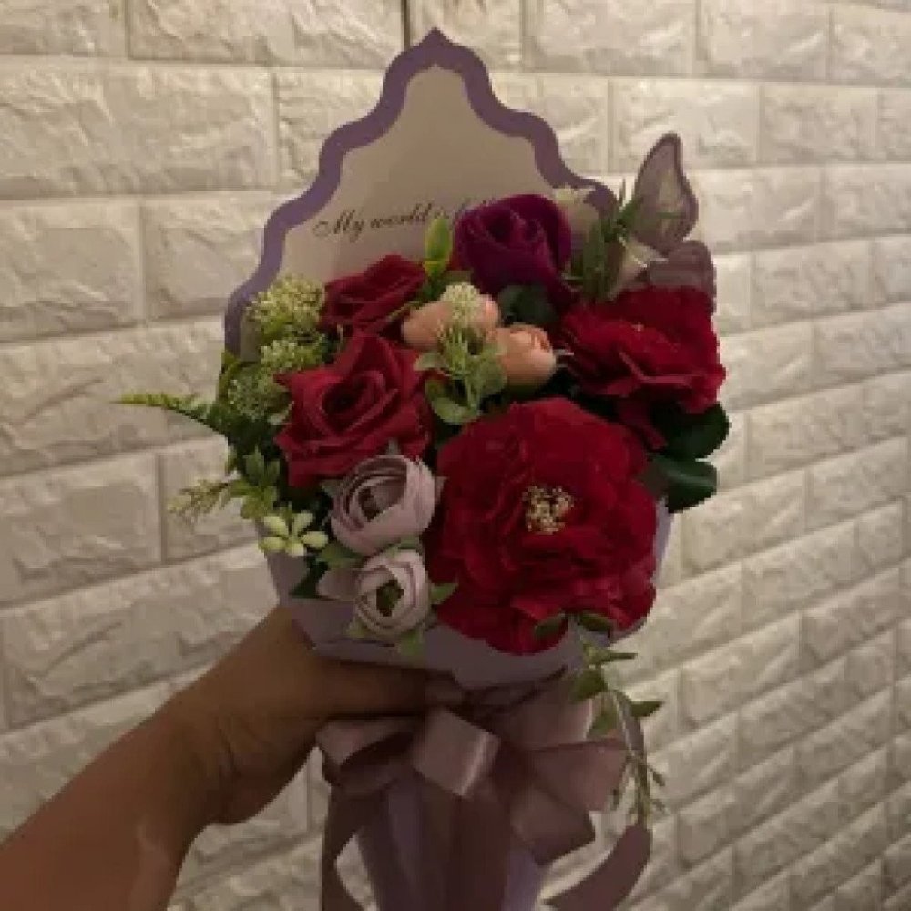 No16 ช่อดอกไม้ประดิษฐ์ artificial flowers in paper bouquet