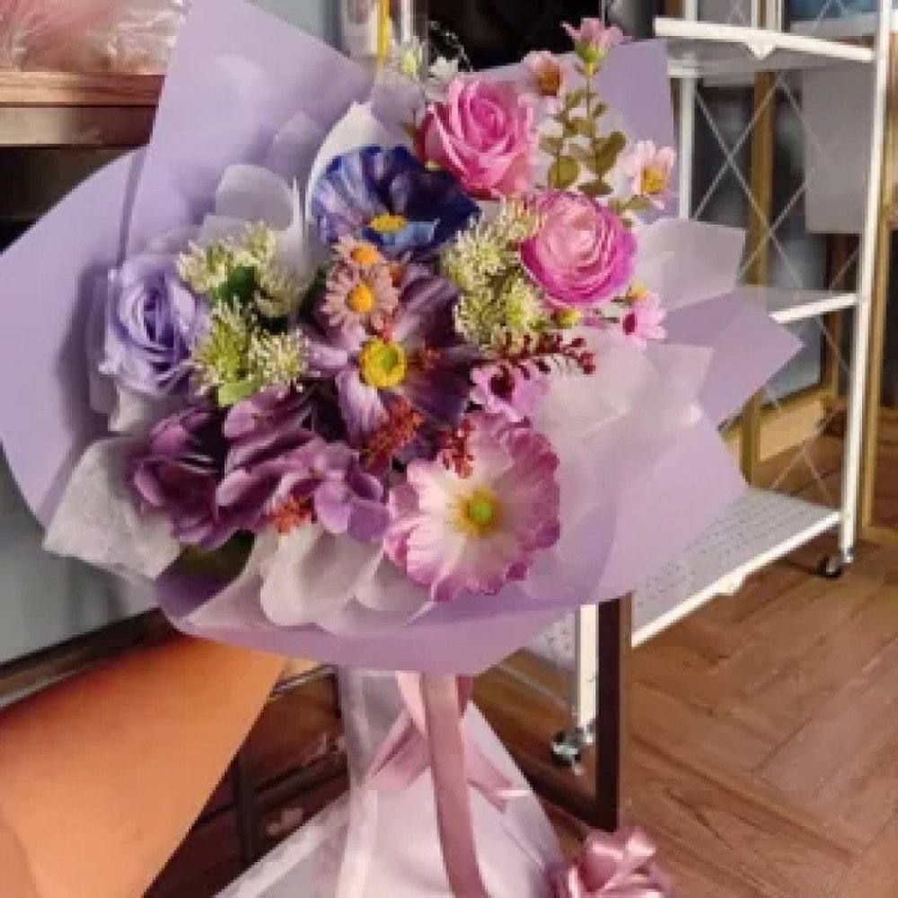 No. 10 | Flower Bouquet – ช่อดอกไม้ประดิษฐ์ (ไม่ใช่ดอกไม้จริง)