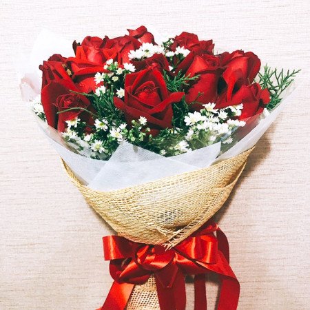 12 Roses Bouquet – Elegant Romantic Gift in Pattaya 12 Roses Bouquet – Elegant Romantic Gift in Pattaya