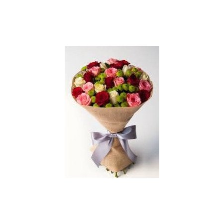 Sweet Roses Mix – Pink & Red Bouquet with Greenery in Pattaya Sweet Roses Mix – Pink & Red Bouquet with Greenery in Pattaya