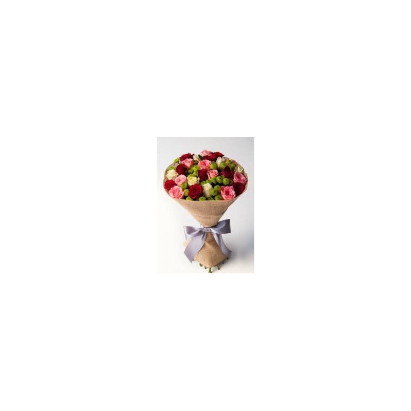 Sweet Roses Mix – Pink & Red Bouquet with Greenery in Pattaya Sweet Roses Mix – Pink & Red Bouquet with Greenery in Pattaya