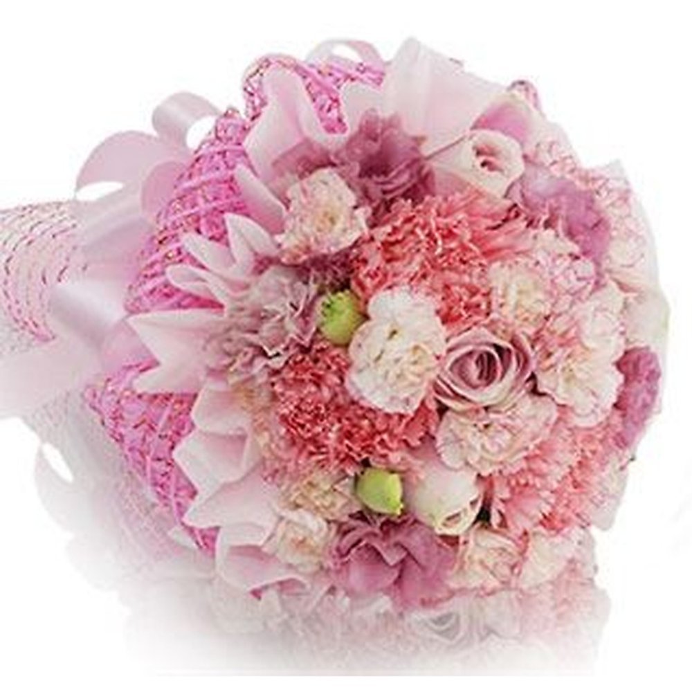 Pink carnation and rose bouquet