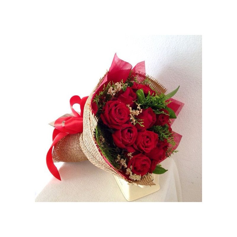 12 Red Roses Bouquet – Elegant Romantic Gift in Pattaya 12 Red Roses Bouquet – Elegant Romantic Gift in Pattaya