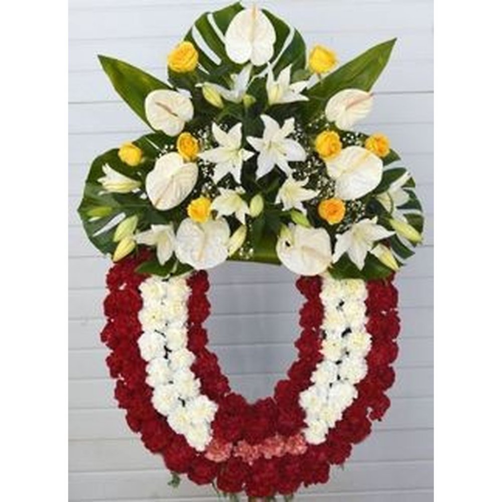 Blanc corona de flors per a funeral