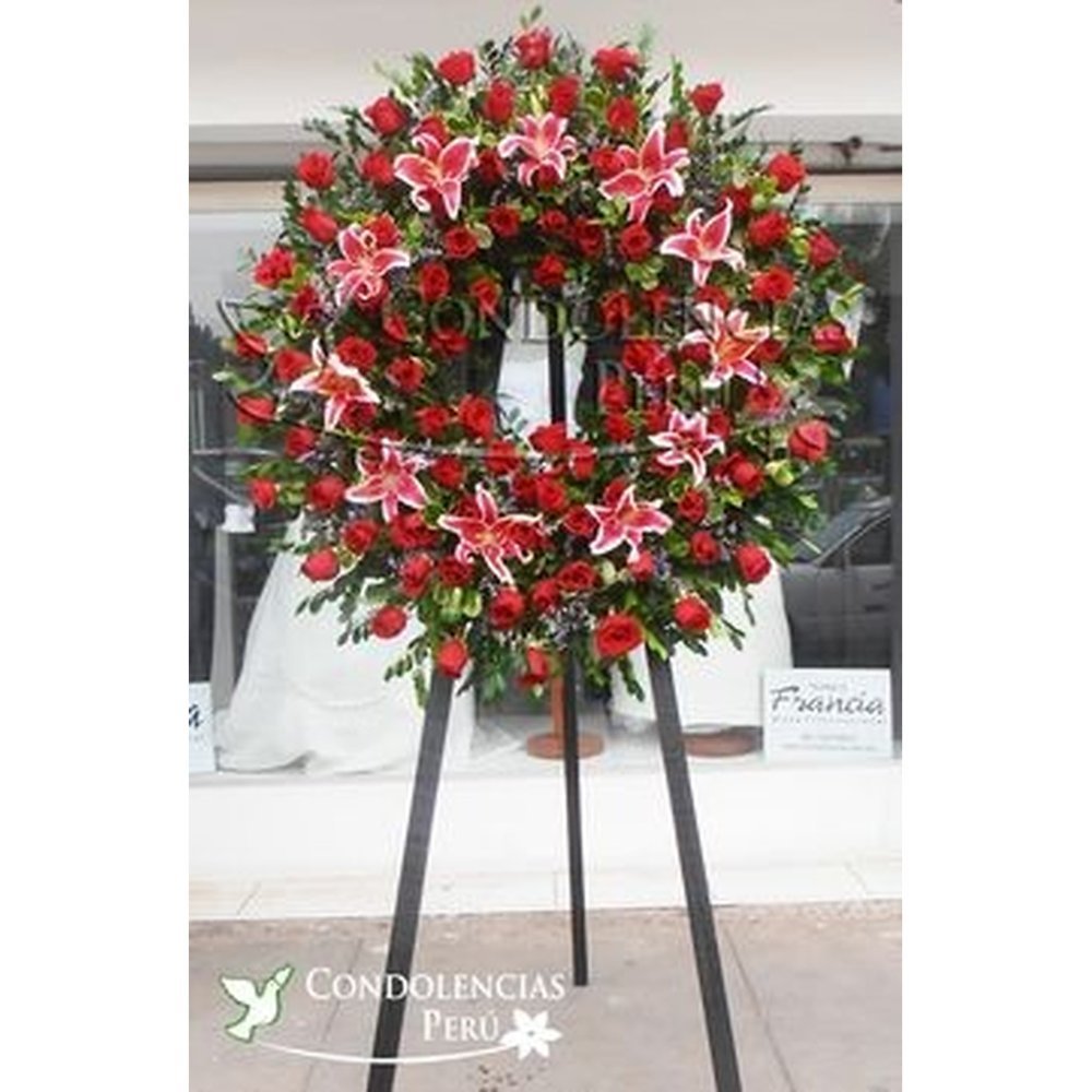 Arranjament de corona de flors blanques per a funerals