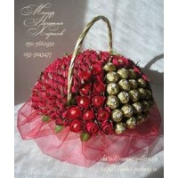 VALENTINE GIFT FLOWERS WITH  PILLOW HEART