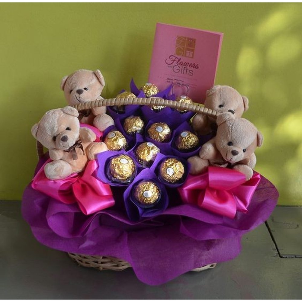 Chocolate gift basket with bears