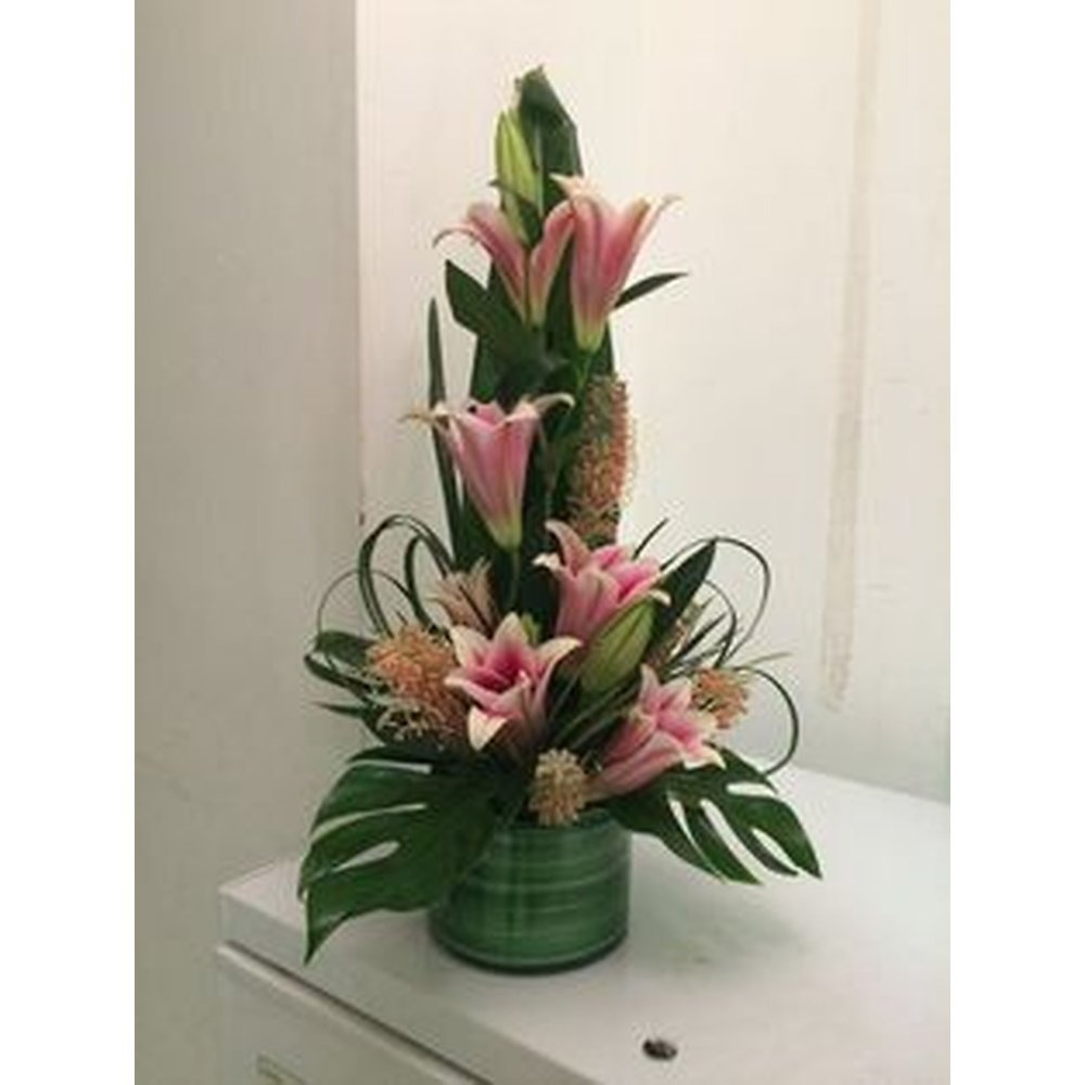 Arrangement floral artificiel de lys roses