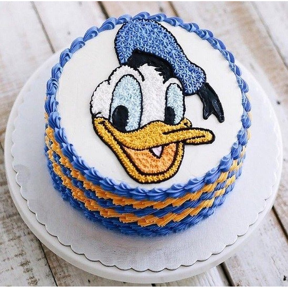 Donald Duck themed birthday cake
