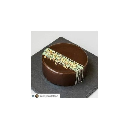  Premium Chocolate Celebration Cake – 1800g for 5 Persons | GiftPattaya Cakes - Foto 1