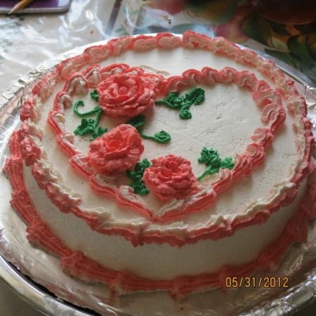Heart Rose Cake – 5 Person, 1800g Heart Rose Cake – 5 Person, 1800g | Romantic Celebration Cake Pattaya