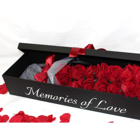 Flowers in box - 1 Flowers in box: バレンタインデーギフトバレンタインデーに大切な人を驚かせるために、私たちの素晴らしいFlowers in boxをお届けします。美しさとロマンの完璧なブレンドで、新鮮な花をあなたのドアに