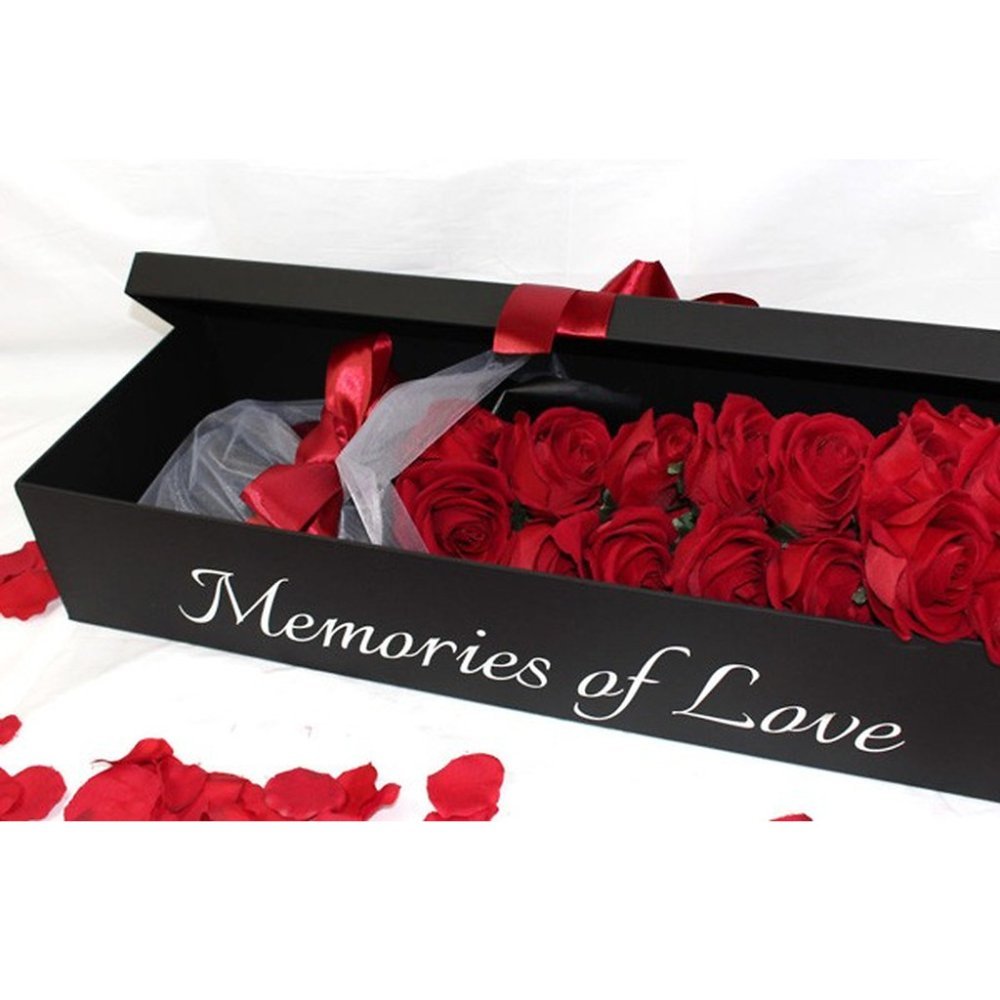 Arreglo de rosas rojas en caja negra