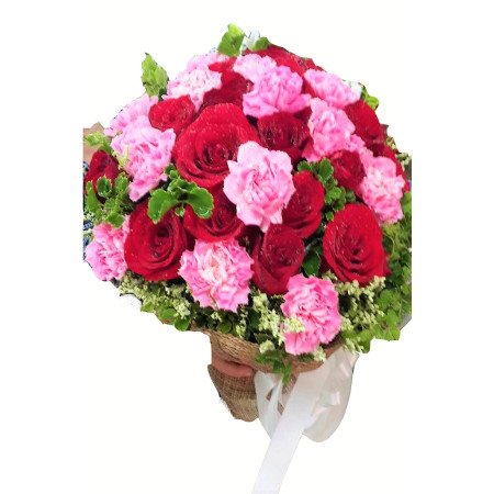 Mixed Bouquet – 5 Carnations & 10 Red Roses in Pattaya Mixed Bouquet – 5 Carnations & 10 Red Roses in Pattaya
