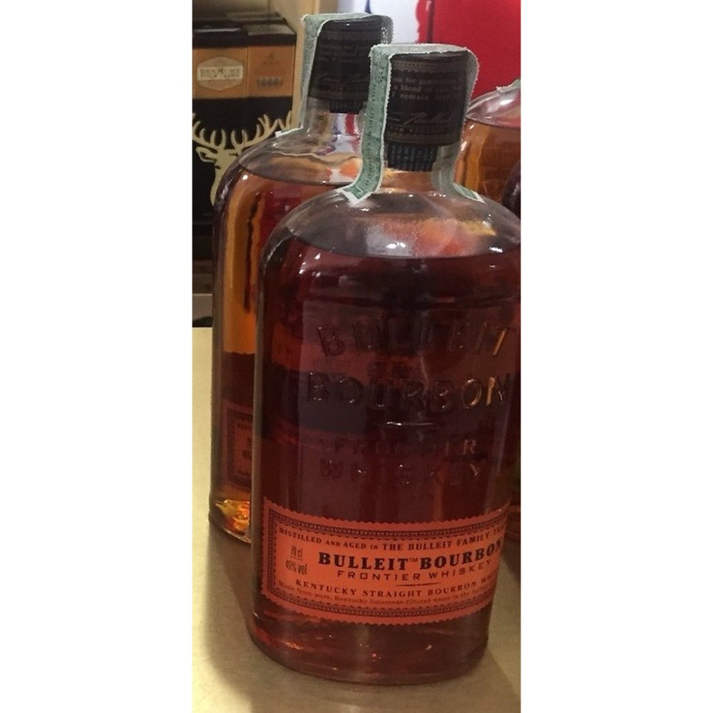 Bulleit Frontier Bourbon Whiskey bottle