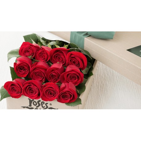 red roses in box