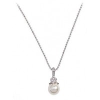 Cream pearl crystal necklace