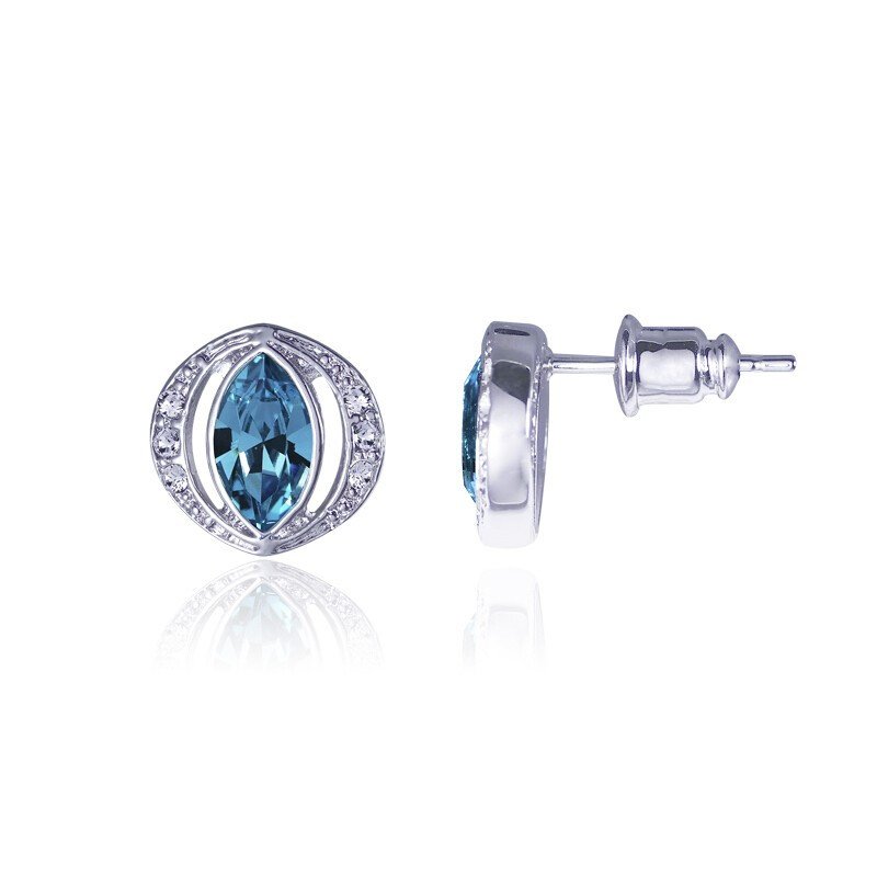 Earrings adorned with Crystals Earrings adorned with Crystals
