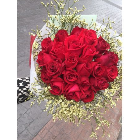 20 red roses
