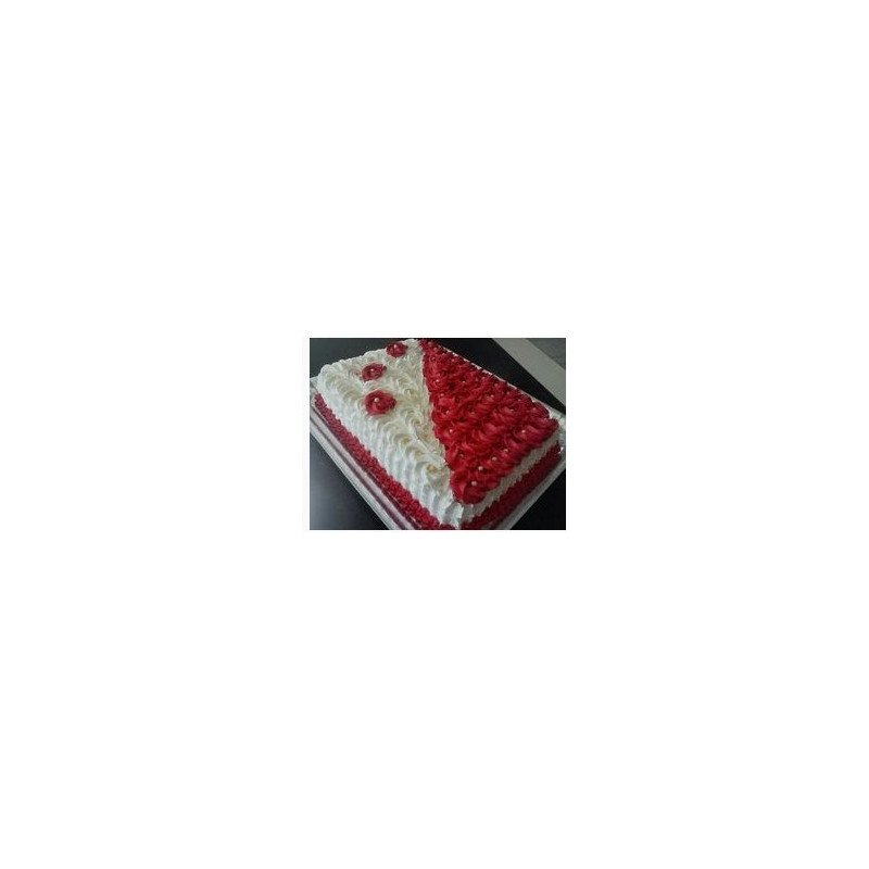Birthday Cake – 5 Person, 1800gCakesBirthday Cake – 5 Person, 1800g | Elegant Celebration Cake Pattaya