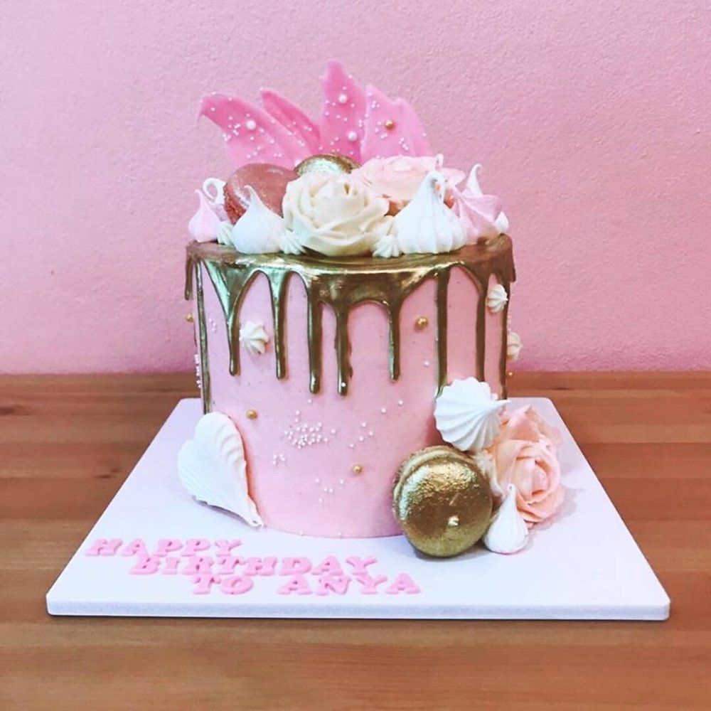Rosa gull makron feiring kake