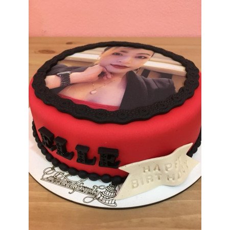  Photo Birthday Cake – 1.5 kg / 3.3 lbs – Red & Black Fondant Design Cakes - Foto 1