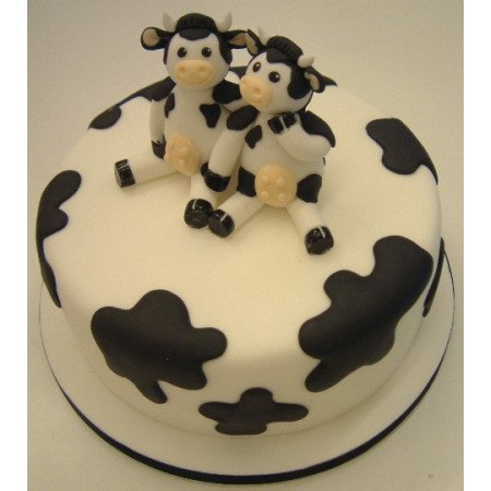  Cake Animals 3D Size 3P 1100g – Cow Patch & Figurines Design (5 Days Delivery) Cakes - Foto 1