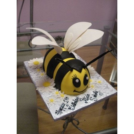  Cake Animals 3D Size 3P 1100g – Smiling Bee Birthday Design (5 Days Delivery) Cakes - Foto 1