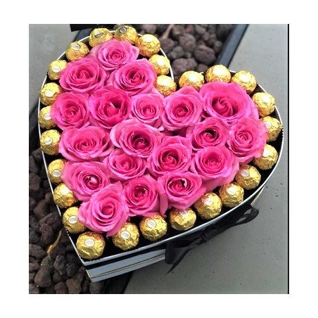 VALENTINE GIFT PINK ROSES FLOWERS WITH CHOCOLATE IN HEART IN BOX