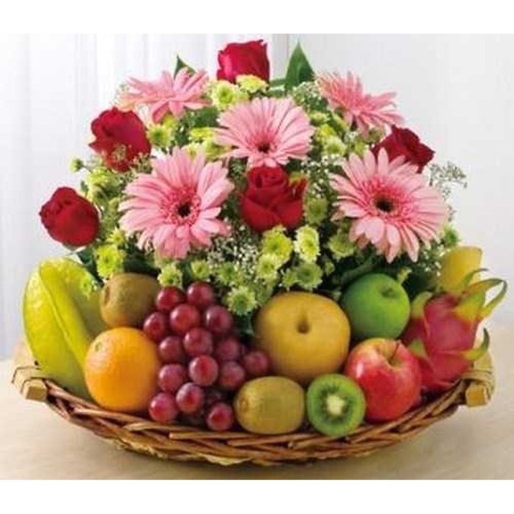 Fruit Basket with Mixed Roses | Premium Gift Set