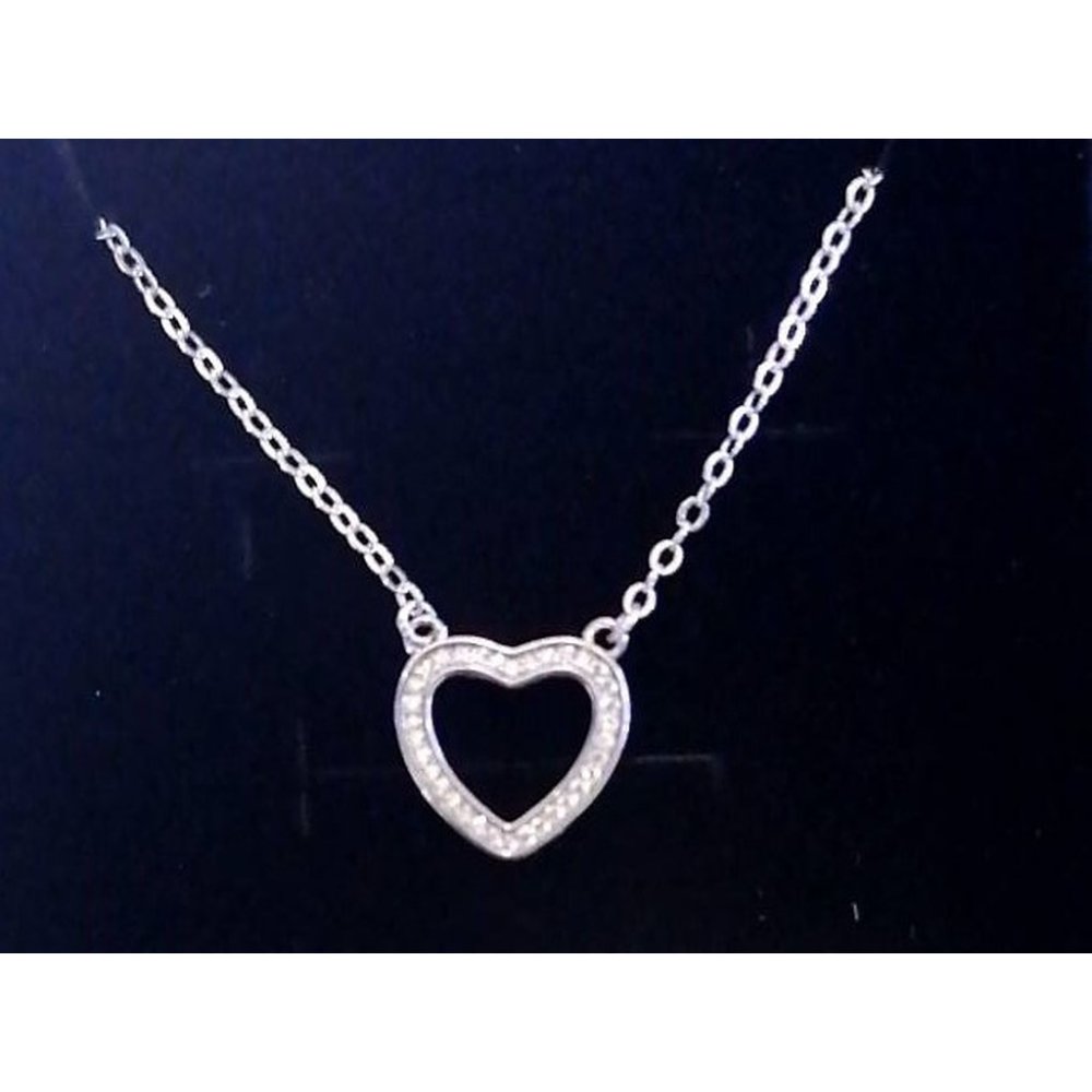 Silver sparkling heart pendant necklace