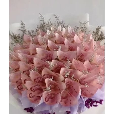 Rose money flower 7000 baht in bouquet