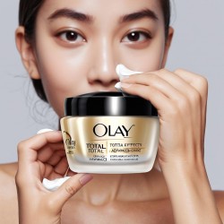 SKIN CREAM OLAY TOTAL EFFECTS ADVANCED DAILY MOISTURIZER WITH COOLING ESSENCE 50 G.