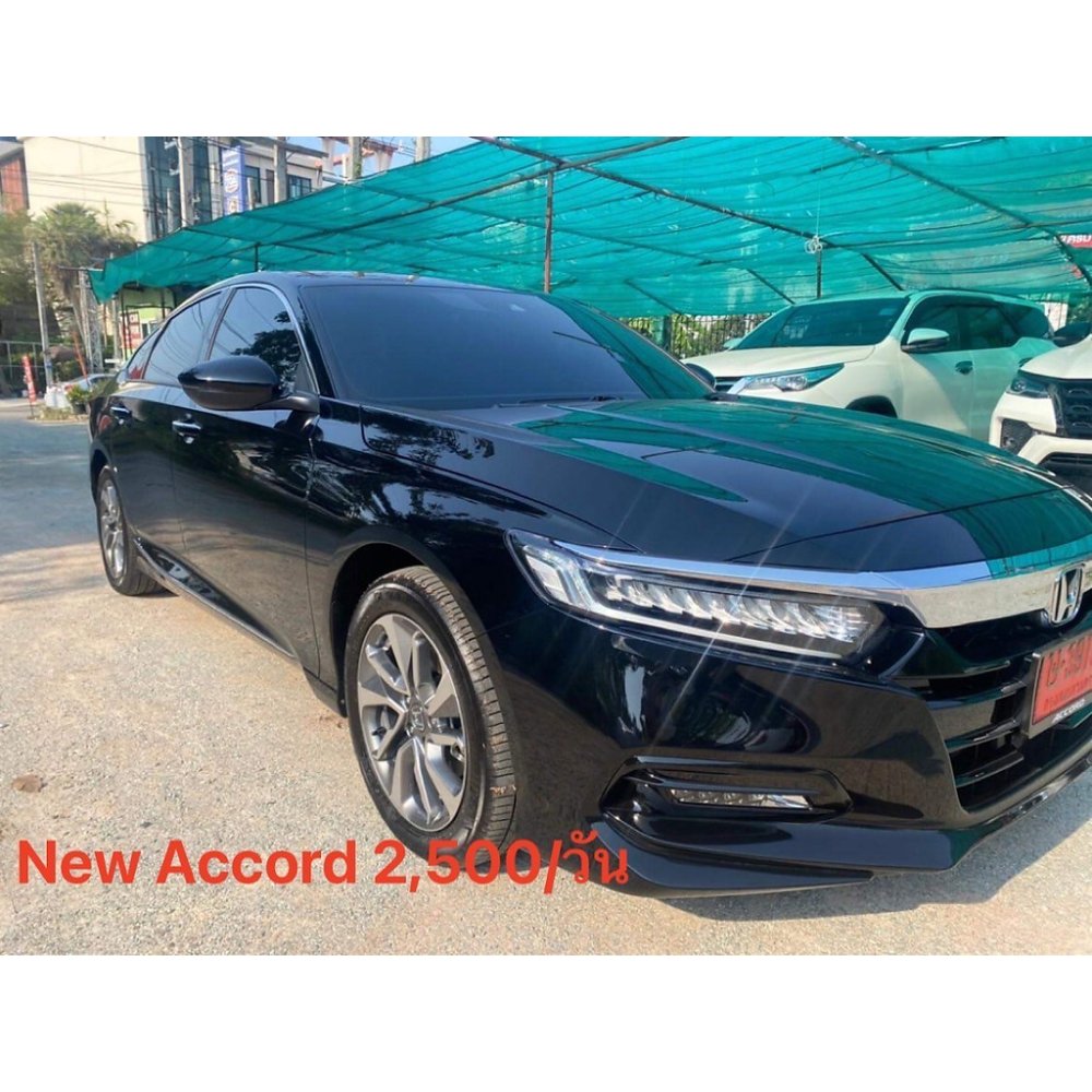 Black Honda Accord mid-size sedan