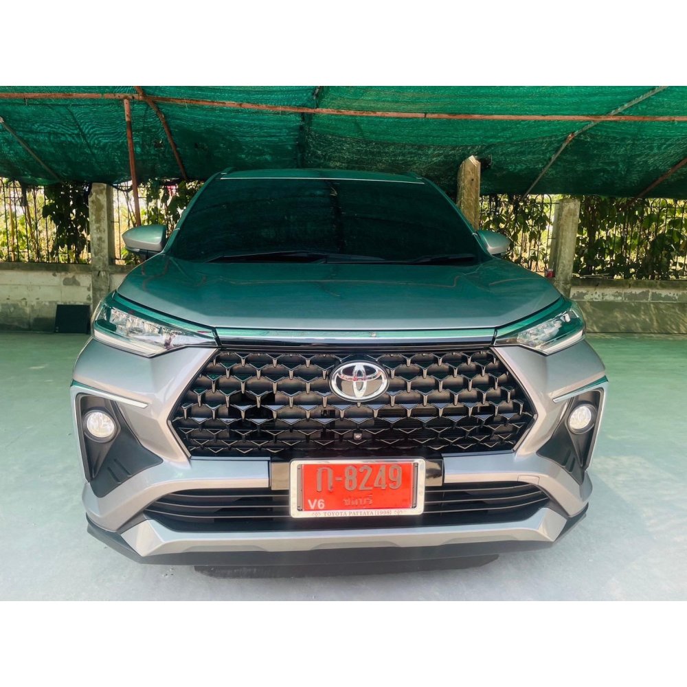 Teal Toyota Fortuner front view