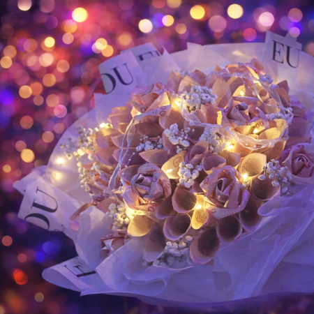 Rose money flower7500 baht in bouquet - 6 Rose money flower7500 baht in bouquet: Romantic Valentine's Gift - 75