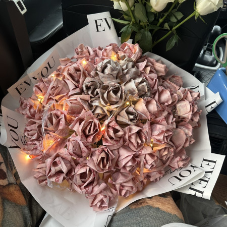 Rose money flower big 50000 - 8 Rose money flower big 50000 - Valentijns cadeau