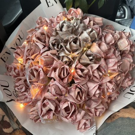 Money  bouquet 15000 bth - 14 Money Bouquet 15,000 bth - Regals de Sant ValentíSorprèn la teva persona estimada aquest Dia de Sa