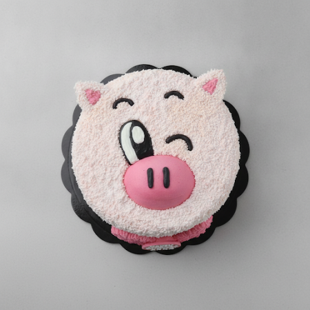 Piggy Face Cake – 5 Person, 1800gCakesPiggy Face Cake – 5 Person, 1800g | Cute Celebration Cake Pattaya