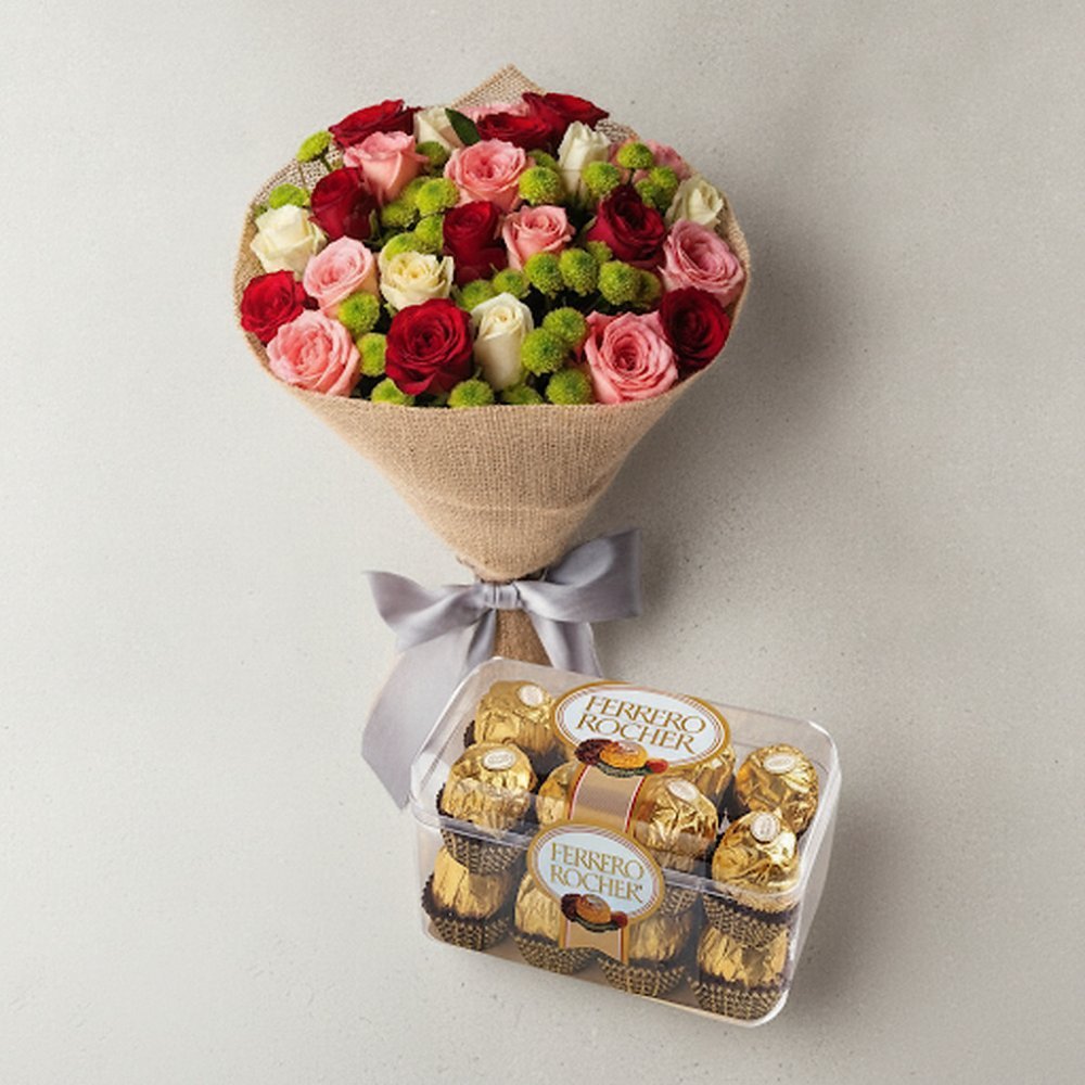 VALENTINE GIFT WHITE ROSE FLOWERS WITH CHOCOLATE