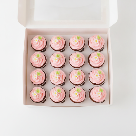 BLUE CUP CAKE 15 pc - 3 BLUE CUP CAKE 15 pc | Καλάθι Κατασκευασμένο κατά ΠαραγγελίαΑπολαύστε το σετ μας BLUE CUP CAKE 15 pc! Ιδα