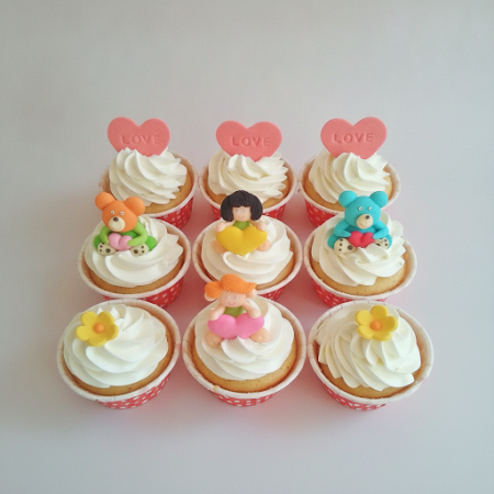 LOVE DOLLS CUP CAKE SET 9 pc - 7 Love Dolls Cup Cake Set 9 pc | Tilpasset kurvGled deg over vårt LOVE DOLLS CUP CAKE SET 9 pc! P