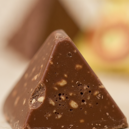  Toblerone One by One Milk Chocolate 200g – Swiss Premium Gift Chocolate - Foto 4
