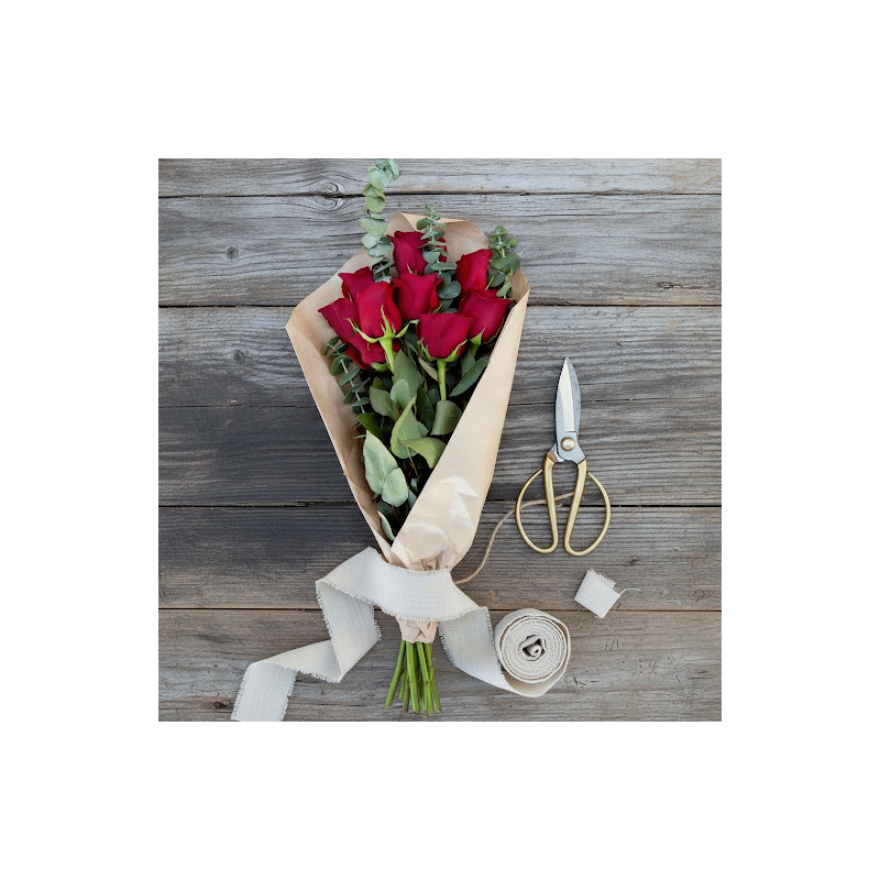 Red roses eucalyptus kraft bouquet