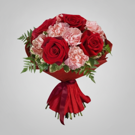 Mixed Bouquet – 4 Red Roses & 4 Pink Carnations in Pattaya Mixed Bouquet – 4 Red Roses & 4 Pink Carnations in Pattaya