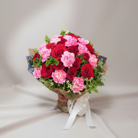 Mixed Bouquet – 5 Carnations & 10 Red Roses in Pattaya Mixed Bouquet – 5 Carnations & 10 Red Roses in Pattaya