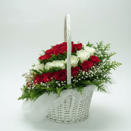 BASKET OF FLOWERS 10 - 2 BASKET OF FLOWERS 10 | Tuoreet kukat ja lahjatValaise mikä tahansa tila BASKET OF FLOWERS 10:llä! Upea 